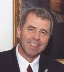 Profile picture in black and white of Peter Edwards